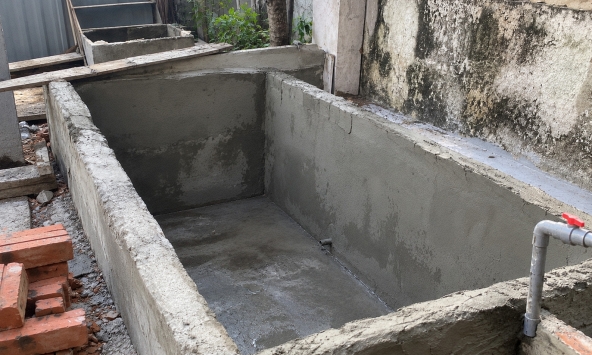 Vì sao ngày càng nhiều gia đình không còn xây bể nước bằng xi măng? 1 lựa chọn lắp nhanh, dễ vệ sinh đang được ưa chuộng hơn