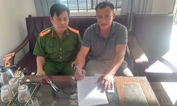 Công an các tỉnh xác minh loạt giao dịch chuyển khoản từ 22,5 triệu, 50 triệu, 499 triệu đến 620 triệu... của các trường hợp sau