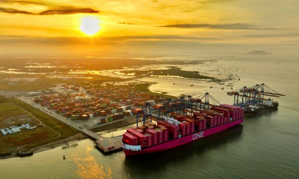Phát triển vận tải thủy- Lời giải để TP.HCM xây cảng xanh, giảm chi phí logistics