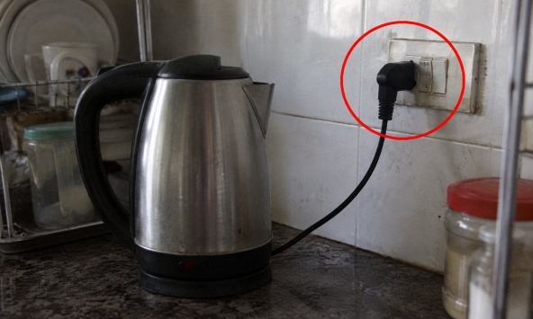 Lời khuyên cho những gia đình vẫn để ấm siêu tốc cắm điện 24/24