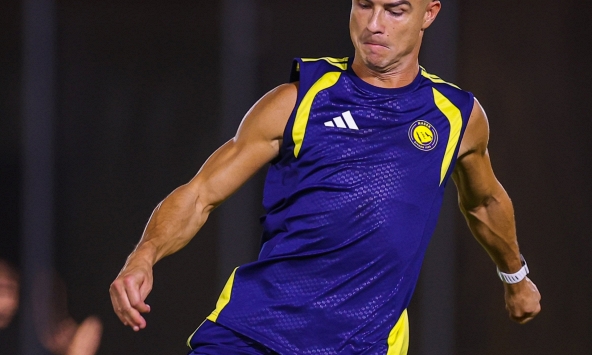 Al Nassr gây bão khi xác nhận Ronaldo 'vĩ đại thứ hai thế giới'