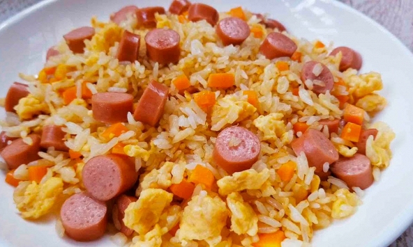 Ngày càng có nhiều người tử vong vì ung thư tuyến giáp, bác sĩ cảnh báo: 4 món ăn sáng hại không thua gì nhịn đói!