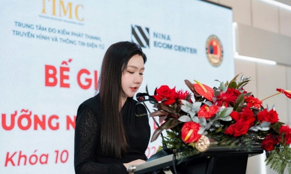 Nina Nguyễn gom nhiều khâu bán hàng về một hệ sinh thái