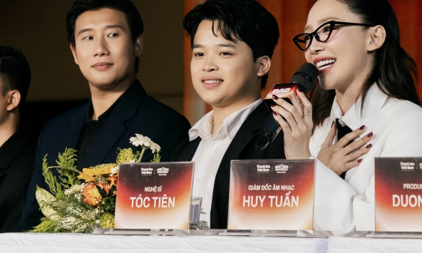Tóc Tiên chính thức bước ra đấu trường quốc tế