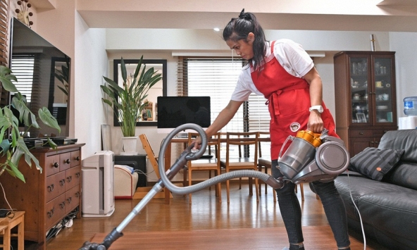 Người giúp việc gia đình cũng cần được bảo vệ bằng luật