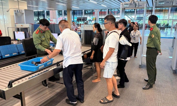 Tất cả hành khách có chuyến bay đi từ sân bay Tân Sơn Nhất chú ý quy định này