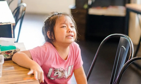 Thương con sai cách có thể thành hại con: 4 biểu hiện cha mẹ chớ xem nhẹ