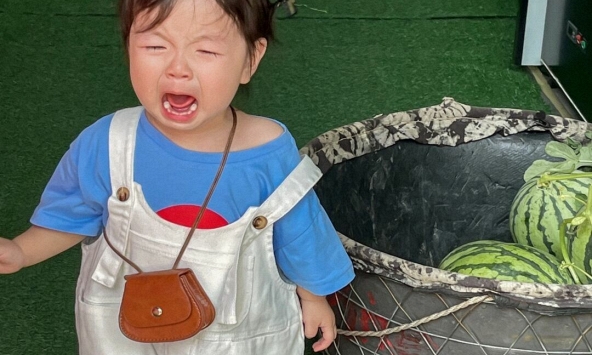 Cho phép trẻ khóc và quấy khóc quan trọng hơn ngồi lý luận với chúng