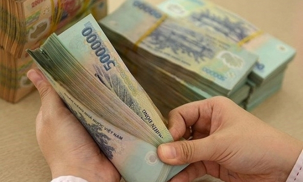 Chuyển khoản thành công 999.999.997 đồng vào tài khoản của Lê Thị Thu Huyền SN 1972, Trần Thị Dung SN 1993 lập tức báo công an