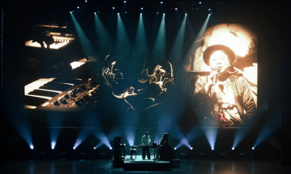 'LỐI CONCERT' của Quốc Trung: Đêm nhạc không MC, nơi di sản báu vật và âm nhạc điện tử cất lời