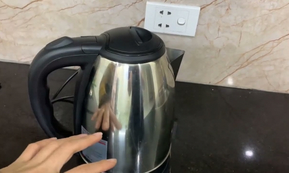 Lời khuyên dành cho tất cả các gia đình đang dùng ấm siêu tốc