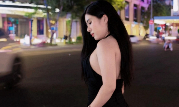 'Sáng đi dạy, tối đi mid', cô giáo xinh đẹp bất ngờ 'viral' với màn bắt trend dễ thương