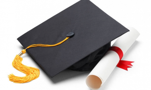 Sinh viên mất 8 năm mới hoàn thành chương trình đại học hơn 8 năm có cấp bằng tốt nghiệp? Bộ GD&ĐT chính thức trả lời