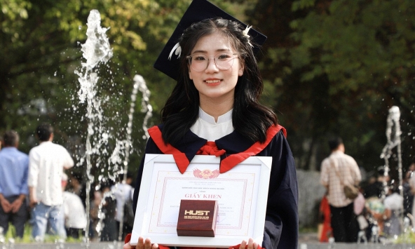 Từ phòng thí nghiệm đến câu hỏi về nấm mốc thực phẩm