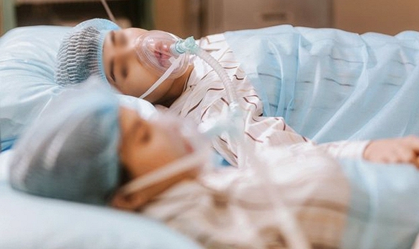 8 người 1 nhà cùng mắc ung thư, bác sĩ vạch trần 5 thay đổi đầu tiên khi tuyến giáp bị khối u 'xâm chiếm'