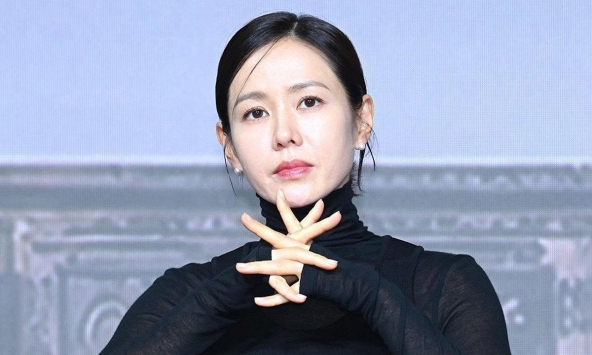 Nhan sắc giả dối của Son Ye Jin