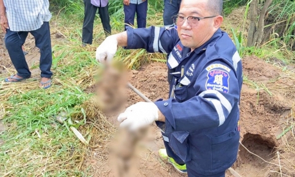 Người đàn ông tử vong trong lũ lụt, thứ được tìm thấy bên cạnh thi thể nạn nhân hé lộ lý do đau lòng