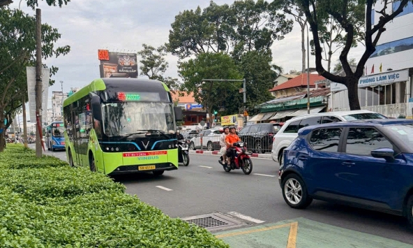 Giữ chân khách xe buýt để thành phố xanh hơn mỗi ngày