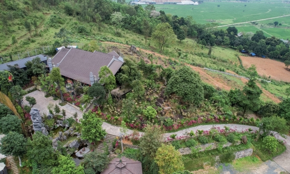 Nữ NSND trẻ nhất Việt Nam ở biệt phủ 8.000m²