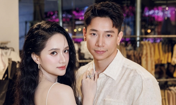 Phú Cường chất vấn thẳng 'người ấy có gì hơn anh' khi Hương Giang đăng ảnh đi ăn tối bên người đàn ông khác
