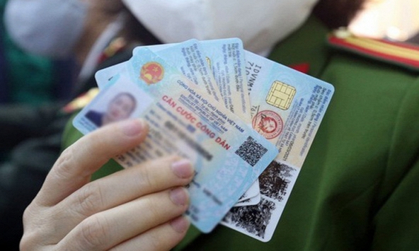 Từ nay đến 31/12/2026: Người sinh vào 3 năm sau buộc phải đổi thẻ căn cước, nếu không sẽ bị 'đóng băng' tài khoản ngân hàng