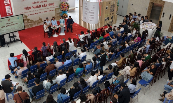 Giữ nếp nhà hiện đại từ những phiên chợ xưa