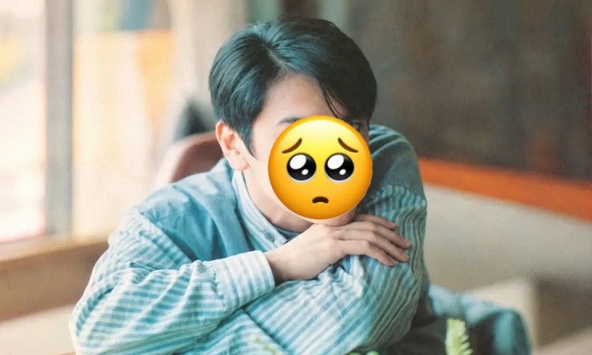 Nam ca sĩ showbiz vừa qua đời vào tối qua 27/9 sau 10 năm chiến đấu với ung thư 