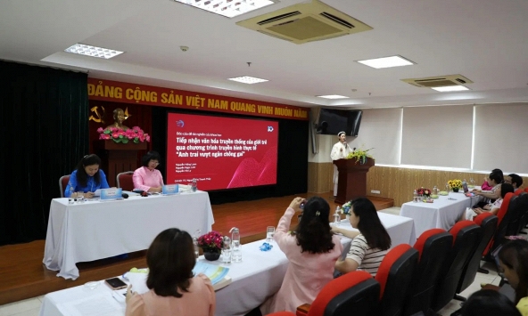 Người trẻ tiếp nhận văn hóa truyền thống qua chương trình giải trí