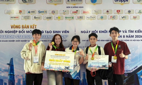 Theo dõi hàng hóa khi xe vẫn đang chạy