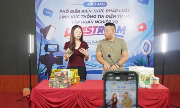 Trang bị kiến thức pháp luật, nâng kỹ năng livestream trong kỷ nguyên số