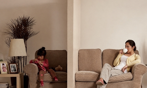 Người lớn tràn vào nhóm “Con ghét bố mẹ”: Đừng khiến trẻ phải tìm thêm một nơi khác để trốn khỏi chúng ta