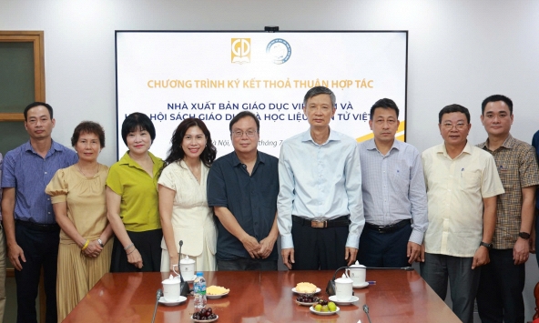 Lễ kí kết thỏa thuận giữa Nhà xuất bản Giáo dục Việt Nam và Hiệp hội Sách Giáo dục và Học liệu Điện tử Việt Nam
