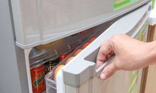 Nhà nào cũng có tủ lạnh nhưng 90% mọi người quên vệ sinh bộ phận này: ổ vi khuẩn khuẩn ẩn giấu
