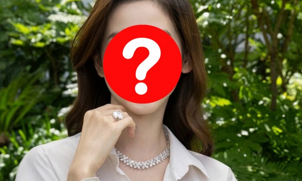 Cô gái trong tấm ảnh cầm ly trà sữa năm 2009: Hiện sống chung với người đàn ông lớn hơn 19 tuổi, cùng sở hữu 2,1 triệu tỷ