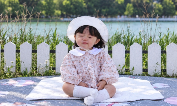 Những em bé được ông bà khen “phú quý” thường có 5 đặc điểm này