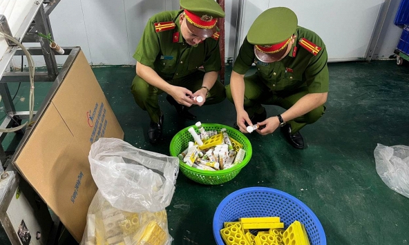 Chất bảo quản vượt ngưỡng 33 lần trong viên sủi giả nguy hiểm thế nào?: Trẻ em xuất hiện 6 triệu chứng cần đưa đến bệnh viện ngay
