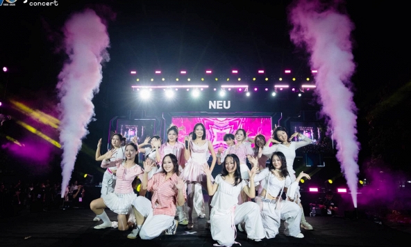 Năm 2026, concert xịn nhất của NEU vẫn quá xịn!