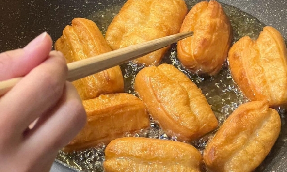 Ngày càng nhiều người tử vong vì bệnh tiểu đường, bác sĩ cảnh báo: Uống nước cầm hơi còn hơn mê ăn 4 loại bữa sáng này!