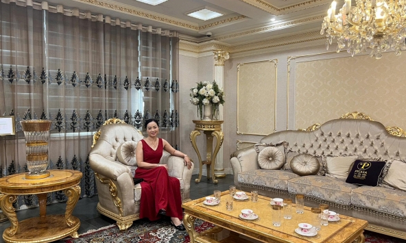 Nữ NSƯT viên mãn ở tuổi 53: Có nhà 8 tầng giữa Hà Nội chỉ để cho thuê, bản thân sống trong biệt thự bề thế hơn cả