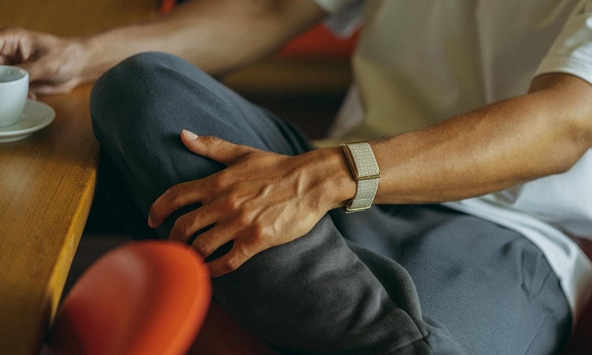 Chán smartwatch? Đây là 5 mẫu vòng đeo thông minh không màn hình, theo dõi sức khỏe cả ngày lẫn đêm