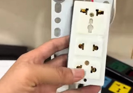 Công khai bán camera quay lén trên TikTok, nhiều kênh nội dung khiến CĐM bất an