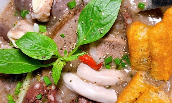 Ngày càng có nhiều người đột quỵ, bác sĩ nghẹn giọng: 'Ăn ít 4 món này đi thôi'