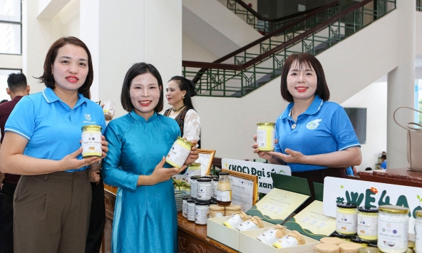 Người phụ nữ kết nối vùng nguyên liệu với thị trường