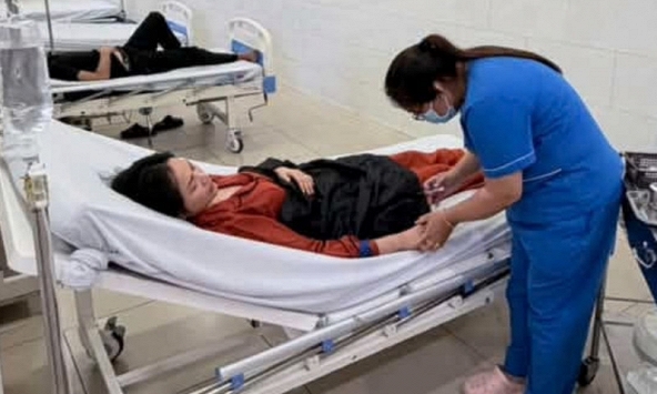 Ca sĩ Việt có ca khúc 10 tỷ views nhập viện cấp cứu, không thể tham gia biểu diễn