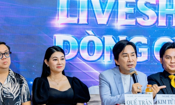 Dàn sao hội ngộ trong liveshow 35 năm “Dòng chảy thanh âm – Tiếng hát NSƯT Kim Tiểu Long'