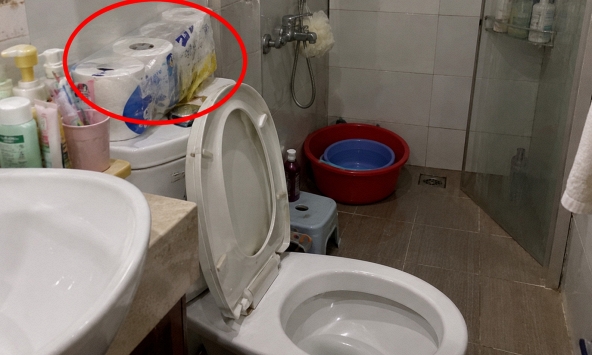 Lời khuyên cho những gia đình để bịch giấy vệ sinh trong nhà vệ sinh 24/7