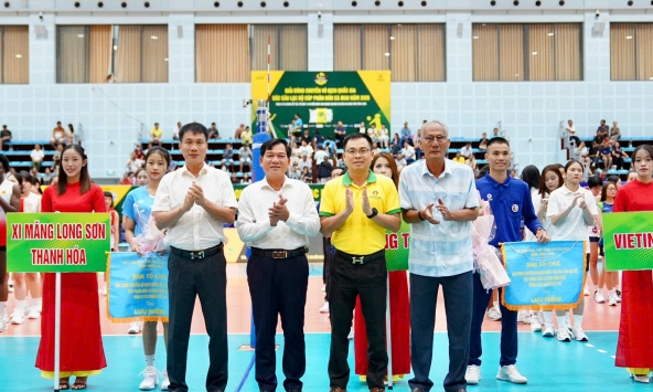 Bùng nổ tranh tài tại vòng 2 giải bóng chuyền vô địch Quốc gia cúp Phân Bón Cà Mau