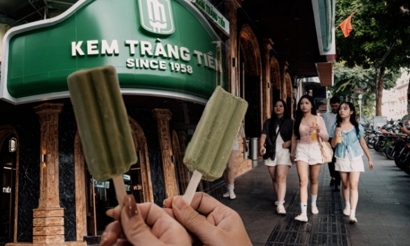 Hóa ra nhà mới của Kem Tràng Tiền từng là nơi “dân chơi” hay Hà Nội lui tới, nhìn diện mạo hiện tại mà bất ngờ!