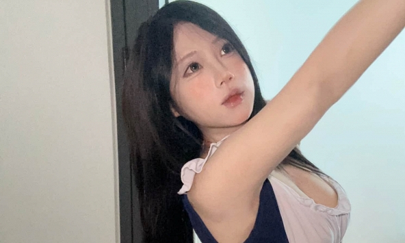 Hot girl Playduo xinh đẹp thế này, chẳng trách bao game thủ say mê