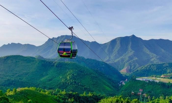 Một tuyến cáp treo thông báo miễn phí vé, áp dụng ngay từ ngày mai